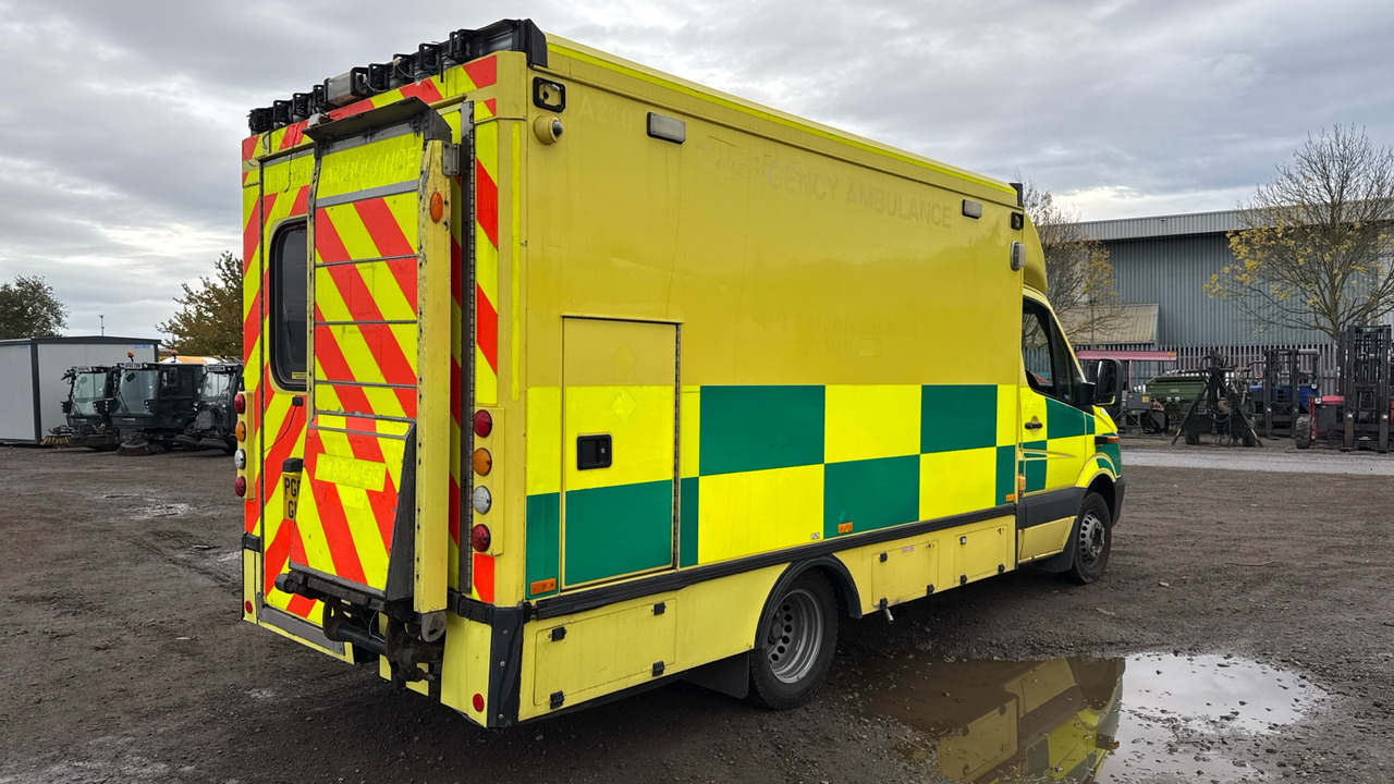 MERCEDES-BENZ SPRINTER 519 CDI - Ambulancia: foto 4 MERCEDES-BENZ SPRINTER 519 CDI - Ambulancia: foto 4