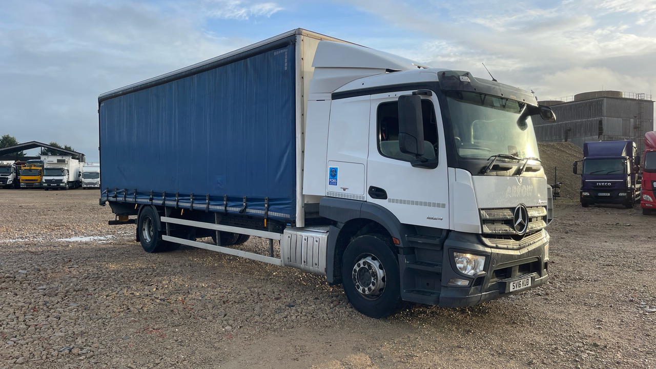 Mercedes-Benz Actros 1824 - Camión lona: foto 1 Mercedes-Benz Actros 1824 - Camión lona: foto 1