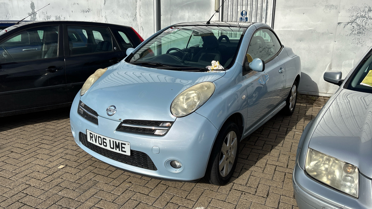 NISSAN MICRA C + C 1.4 URBIS - Coche: foto 2 NISSAN MICRA C + C 1.4 URBIS - Coche: foto 2
