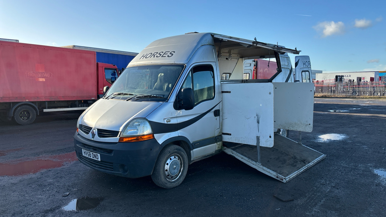 RENAULT MASTER LH35 DCi 120PS - Camión para caballos: foto 2 RENAULT MASTER LH35 DCi 120PS - Camión para caballos: foto 2