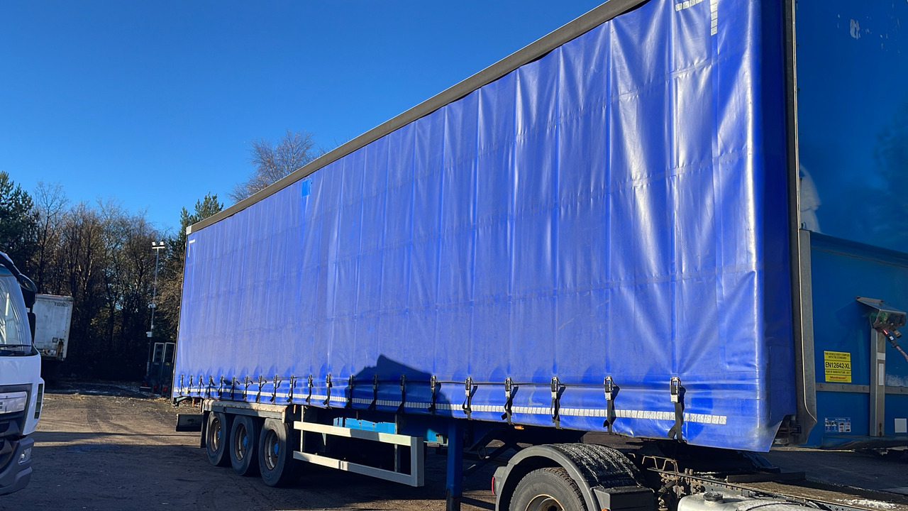 MONTRACON CURTAINSIDE - Remolque: foto 1 MONTRACON CURTAINSIDE - Remolque: foto 1