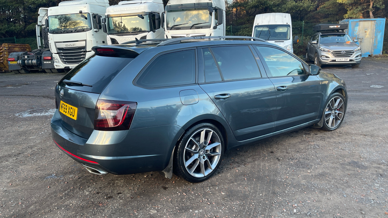 SKODA OCTAVIA 2.0 TSI 245PS VRS - Coche familiar: foto 4 SKODA OCTAVIA 2.0 TSI 245PS VRS - Coche familiar: foto 4