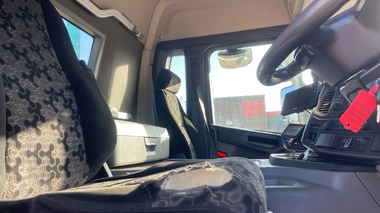 Scania P 410 - Grua de remolque autos: foto 5 Scania P 410 - Grua de remolque autos: foto 5