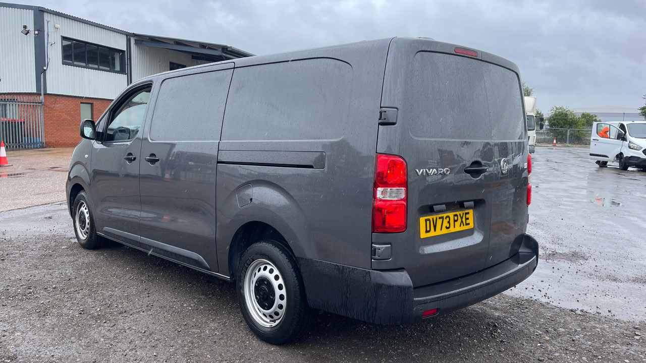 VAUXHALL VIVARO 3100 2.0D 145PS - Furgoneta pequeña: foto 3 VAUXHALL VIVARO 3100 2.0D 145PS - Furgoneta pequeña: foto 3