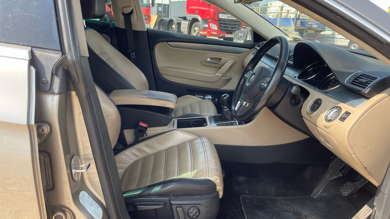 VOLKSWAGEN CC 2.0 TDI - Berlina: foto 5 VOLKSWAGEN CC 2.0 TDI - Berlina: foto 5