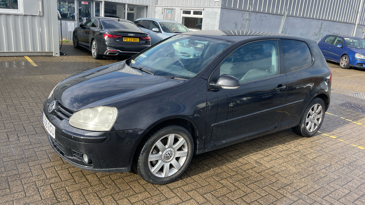 VOLKSWAGEN GOLF 2.0 GT FSI - Hatchback: foto 2 VOLKSWAGEN GOLF 2.0 GT FSI - Hatchback: foto 2