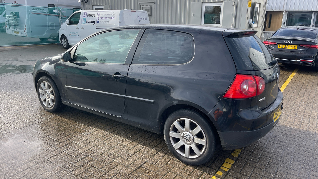 VOLKSWAGEN GOLF 2.0 GT FSI - Hatchback: foto 3 VOLKSWAGEN GOLF 2.0 GT FSI - Hatchback: foto 3