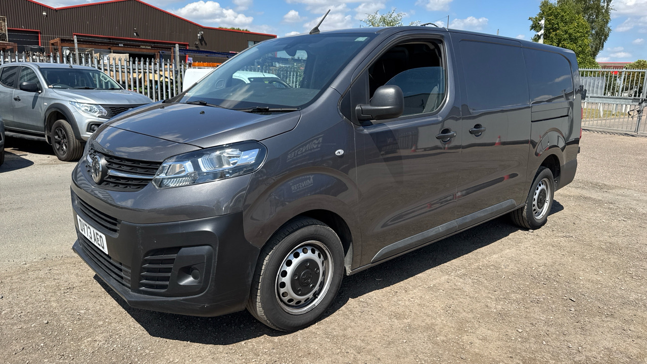 Vauxhall Vivaro 3100 2.0D 145PS PRIME - Furgoneta pequeña: foto 2 Vauxhall Vivaro 3100 2.0D 145PS PRIME - Furgoneta pequeña: foto 2