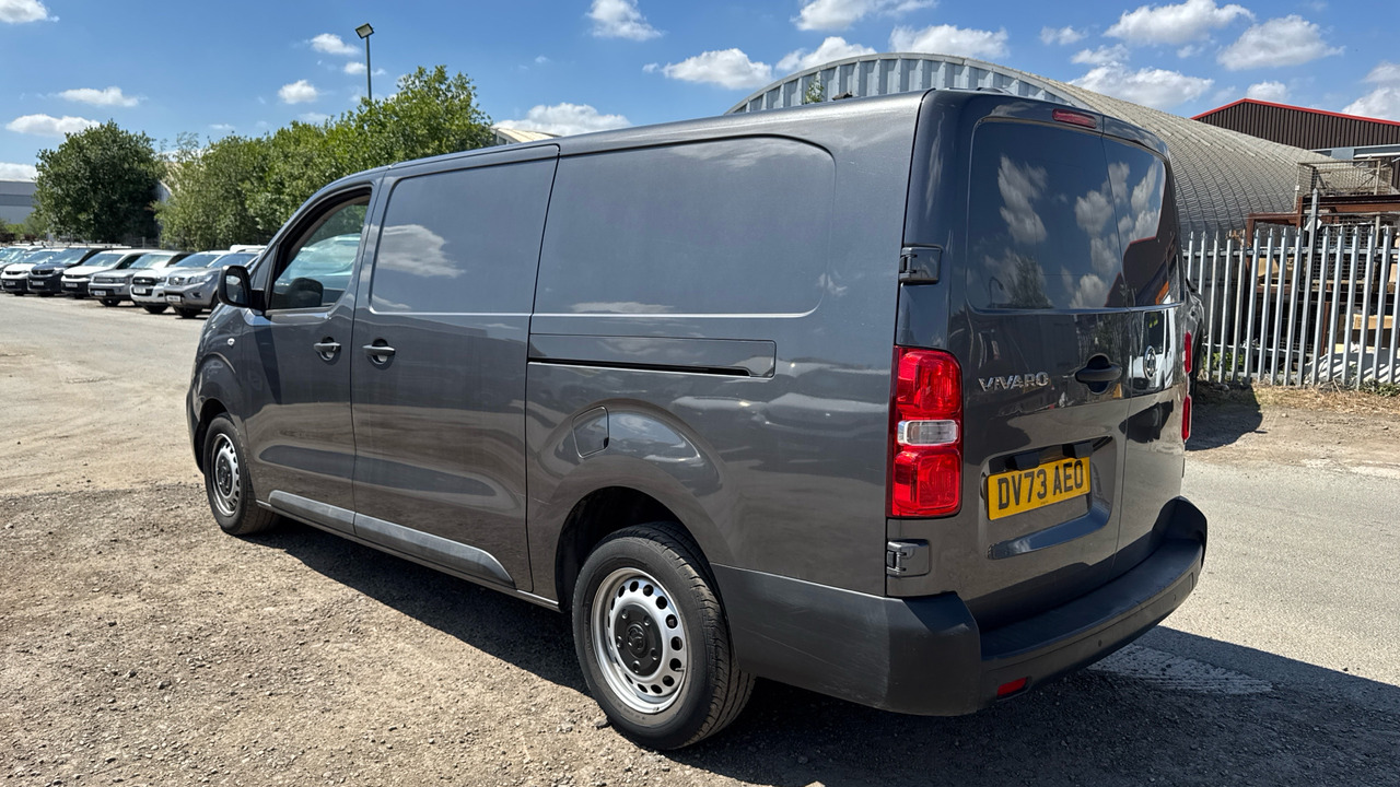 Vauxhall Vivaro 3100 2.0D 145PS PRIME - Furgoneta pequeña: foto 3 Vauxhall Vivaro 3100 2.0D 145PS PRIME - Furgoneta pequeña: foto 3