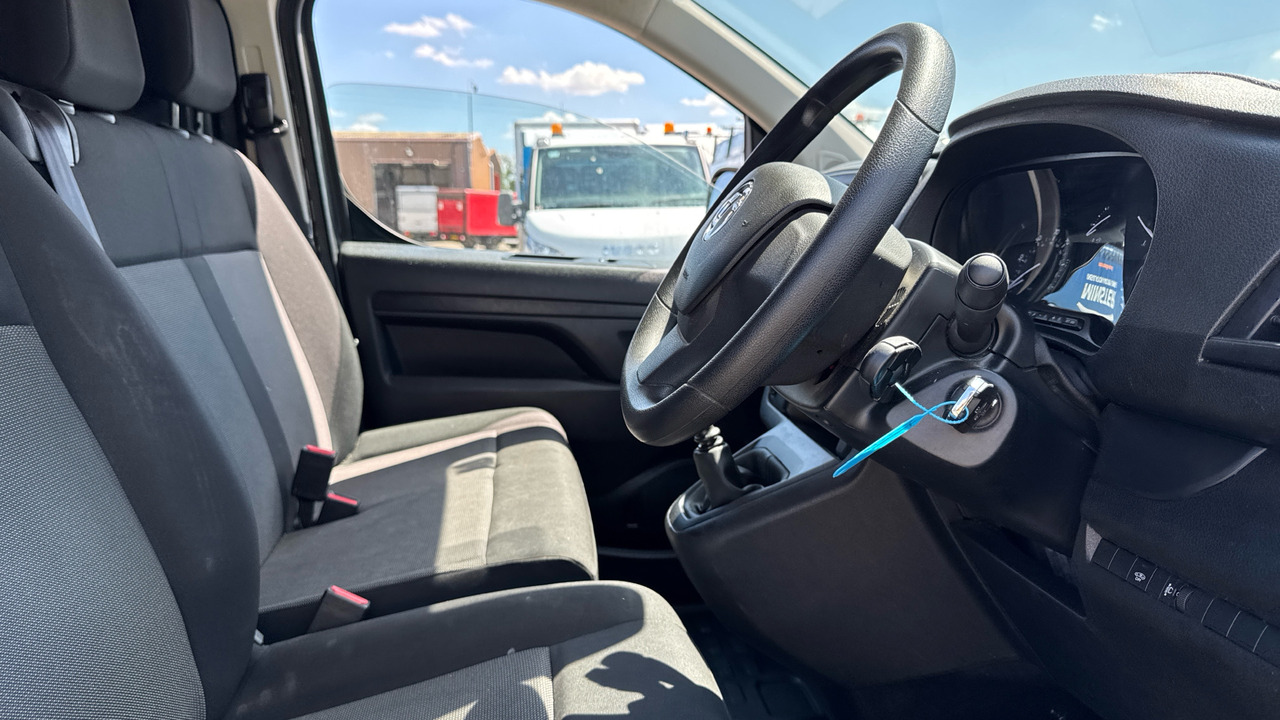 Vauxhall Vivaro 3100 2.0D 145PS PRIME - Furgoneta pequeña: foto 5 Vauxhall Vivaro 3100 2.0D 145PS PRIME - Furgoneta pequeña: foto 5