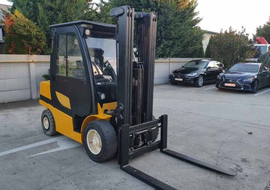 Yale GDP35VX - Carretilla elevadora diésel: foto 4 Yale GDP35VX - Carretilla elevadora diésel: foto 4