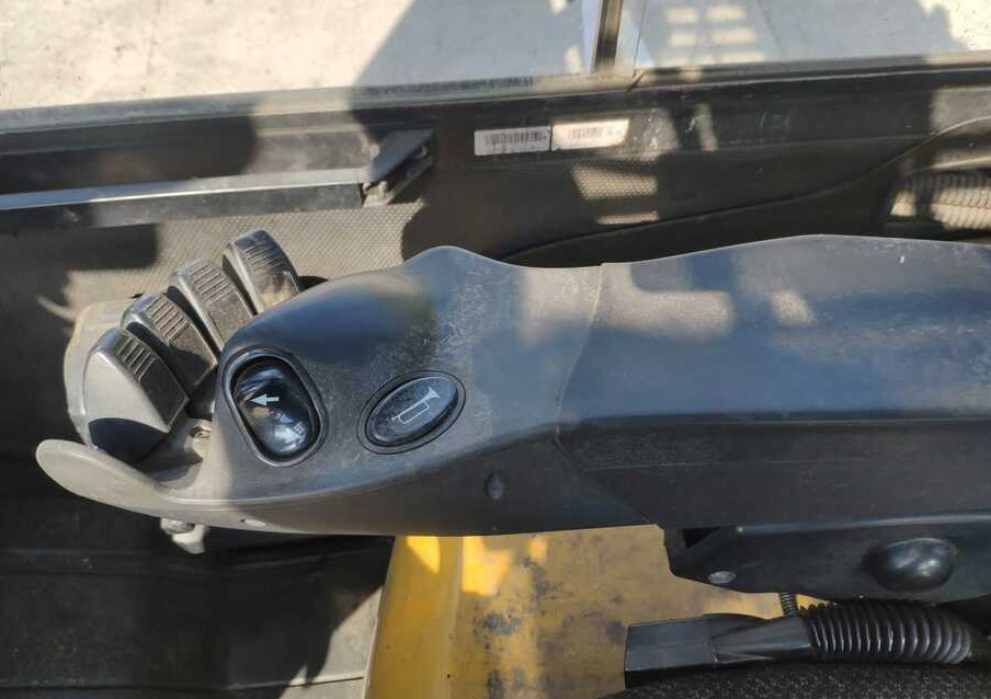 Yale GDP50VX - Carretilla elevadora diésel: foto 5 Yale GDP50VX - Carretilla elevadora diésel: foto 5