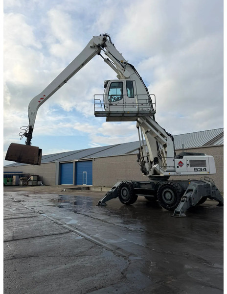 Liebherr A934 C-HD - Manipulador de materiales: foto 2 Liebherr A934 C-HD - Manipulador de materiales: foto 2