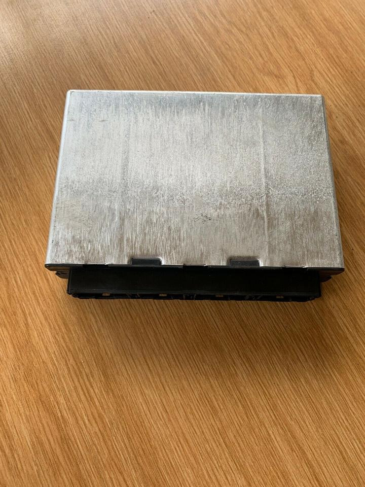 ELEKTRONIK FFR SIEMENS VDO Steuergerät MAN Nr. 81258057087 - Unidad de control para Camión: foto 2 ELEKTRONIK FFR SIEMENS VDO Steuergerät MAN Nr. 81258057087 - Unidad de control para Camión: foto 2