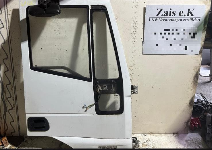 IVECO EURO CARGO Beifahrertür,weiß,Innenverkleidung LN 20 - Puerta y piezas para Camión: foto 1 IVECO EURO CARGO Beifahrertür,weiß,Innenverkleidung LN 20 - Puerta y piezas para Camión: foto 1