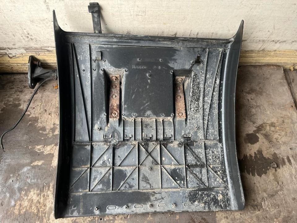 IVECO Stralis 450 Kotflügel vorne links 41299389 / 41299388 - Guardabarros para Camión: foto 5 IVECO Stralis 450 Kotflügel vorne links 41299389 / 41299388 - Guardabarros para Camión: foto 5