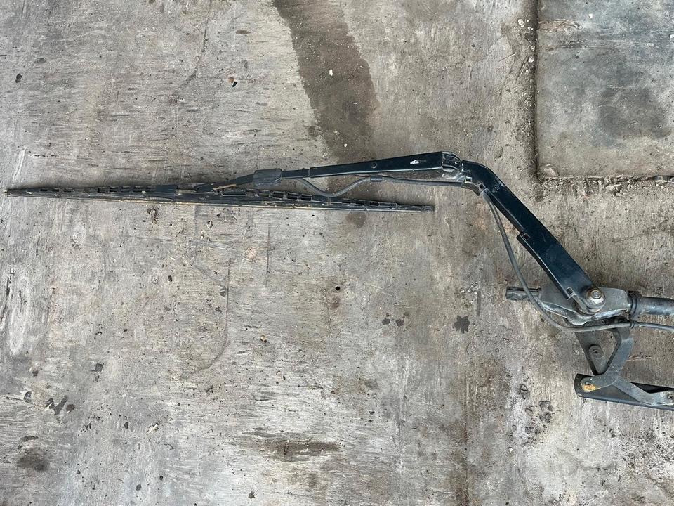 IVECO Stralis Scheibenwischer, Wischergestänge mit Motor 99439637 - Limpiaparabrisas para Camión: foto 3 IVECO Stralis Scheibenwischer, Wischergestänge mit Motor 99439637 - Limpiaparabrisas para Camión: foto 3