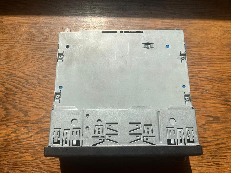 MAN Bosch Multimedia Radio 24V 81.28101-6184 - Sistema de navegación para Camión: foto 5 MAN Bosch Multimedia Radio 24V 81.28101-6184 - Sistema de navegación para Camión: foto 5