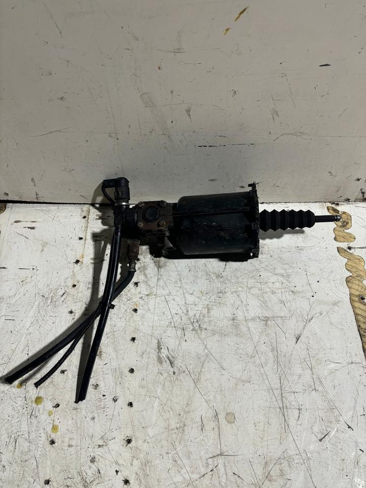 MAN Kupplungsverstärker WABCO 9700514120 / 81307256084 - Embrague y piezas para Camión: foto 2 MAN Kupplungsverstärker WABCO 9700514120 / 81307256084 - Embrague y piezas para Camión: foto 2