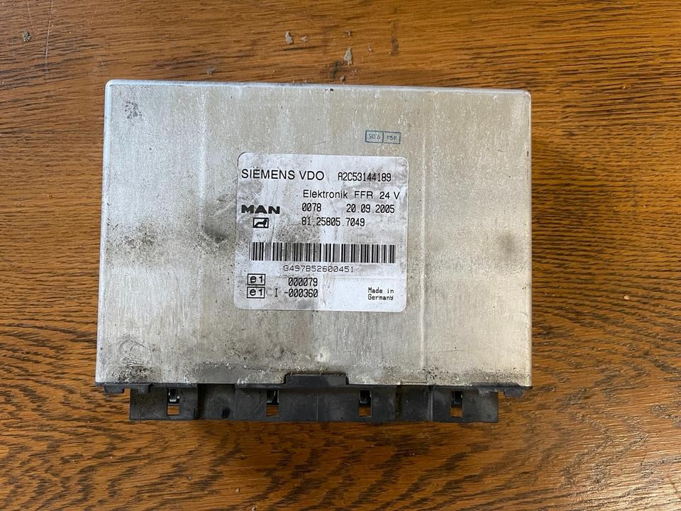MAN SIEMENS VDO Elektronik FFR Steuergerät Nr 81.25805.7049 - Unidad de control para Camión: foto 1 MAN SIEMENS VDO Elektronik FFR Steuergerät Nr 81.25805.7049 - Unidad de control para Camión: foto 1