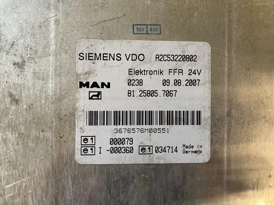 MAN SIEMENS VDO Elektronik FFR Steuergerät Nr.81.25805.7067 - Unidad de control para Camión: foto 2 MAN SIEMENS VDO Elektronik FFR Steuergerät Nr.81.25805.7067 - Unidad de control para Camión: foto 2