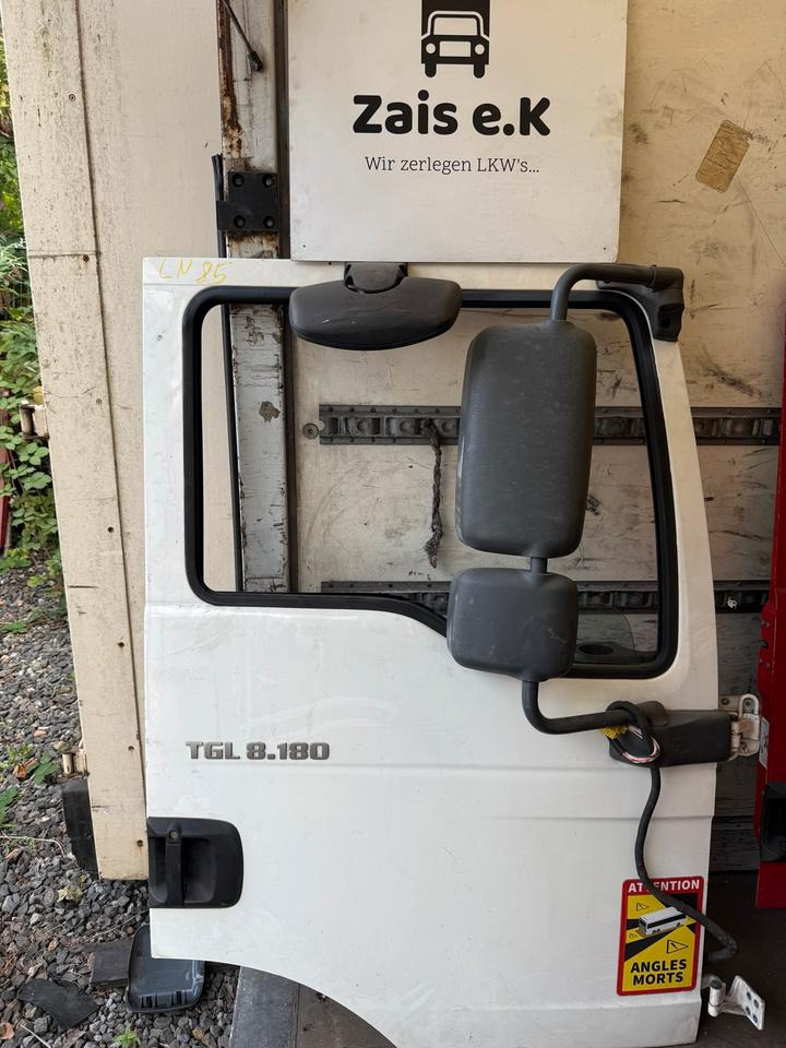 MAN TGL Beifahrertür Weiß Spiegel Innenverkleidung - Puerta y piezas para Camión: foto 1 MAN TGL Beifahrertür Weiß Spiegel Innenverkleidung - Puerta y piezas para Camión: foto 1