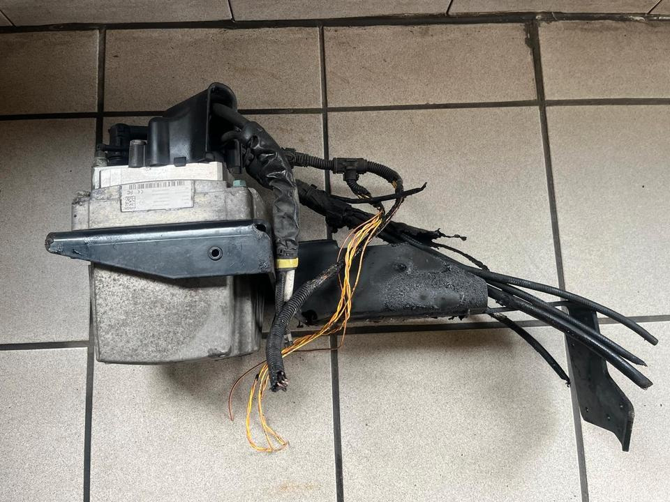 MAN TGL TGM TGX EU6 AdBlue Pumpe 81154036134000 - Depósito de AdBlue para Camión: foto 4 MAN TGL TGM TGX EU6 AdBlue Pumpe 81154036134000 - Depósito de AdBlue para Camión: foto 4