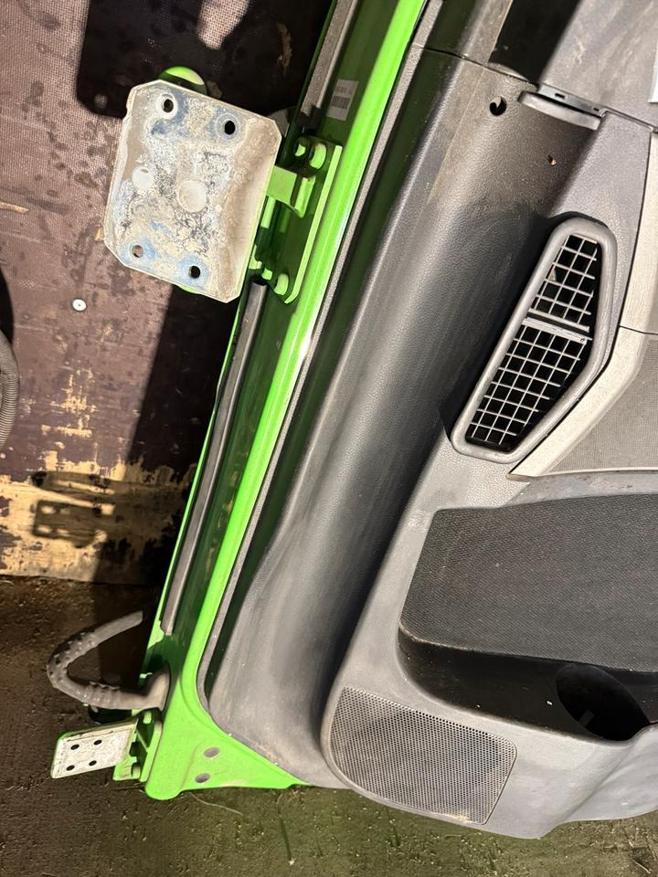 MAN TGS EU6 Beifahrertür Grün Spiegel Innenverkleidung LN 52 - Puerta y piezas para Camión: foto 4 MAN TGS EU6 Beifahrertür Grün Spiegel Innenverkleidung LN 52 - Puerta y piezas para Camión: foto 4