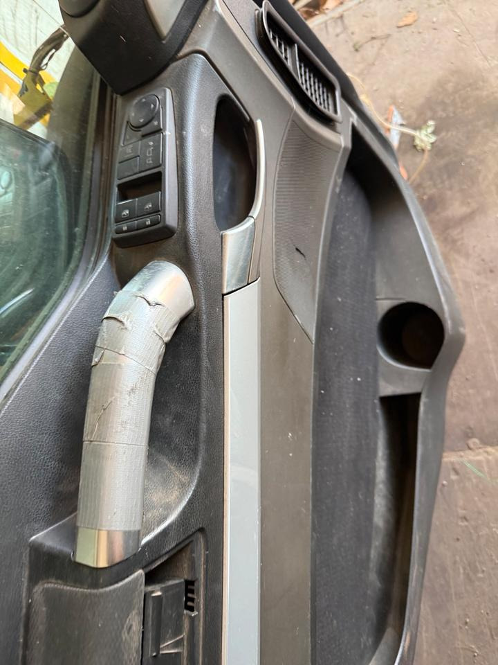 MAN TGS EU6 Fahrertür Orange Spiegel Innenverkleidung LN 79 - Puerta y piezas para Camión: foto 4 MAN TGS EU6 Fahrertür Orange Spiegel Innenverkleidung LN 79 - Puerta y piezas para Camión: foto 4