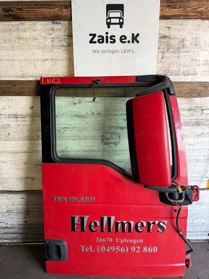MAN TGX Beifahrertür Rot Spiegel Innenverkleidung LN 62 - Puerta y piezas para Camión: foto 1 MAN TGX Beifahrertür Rot Spiegel Innenverkleidung LN 62 - Puerta y piezas para Camión: foto 1