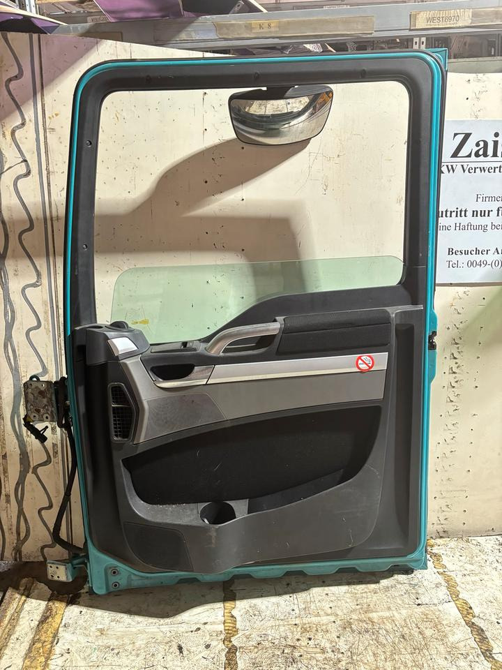 MAN TGX Beifahrertür, Tür Türkis, Innenverkleidung LN 10 - Puerta y piezas para Camión: foto 3 MAN TGX Beifahrertür, Tür Türkis, Innenverkleidung LN 10 - Puerta y piezas para Camión: foto 3