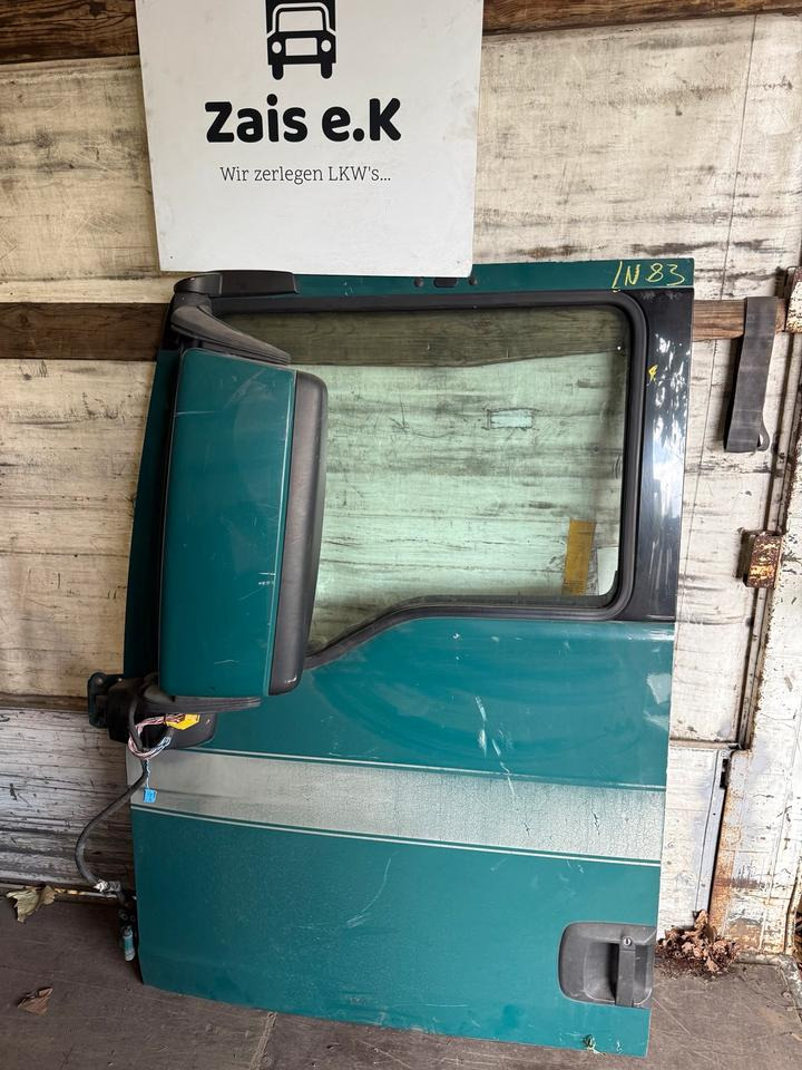 MAN TGX Fahrertür Grün mit Spiegel Innenverkleidung LN 83 - Puerta y piezas para Camión: foto 1 MAN TGX Fahrertür Grün mit Spiegel Innenverkleidung LN 83 - Puerta y piezas para Camión: foto 1