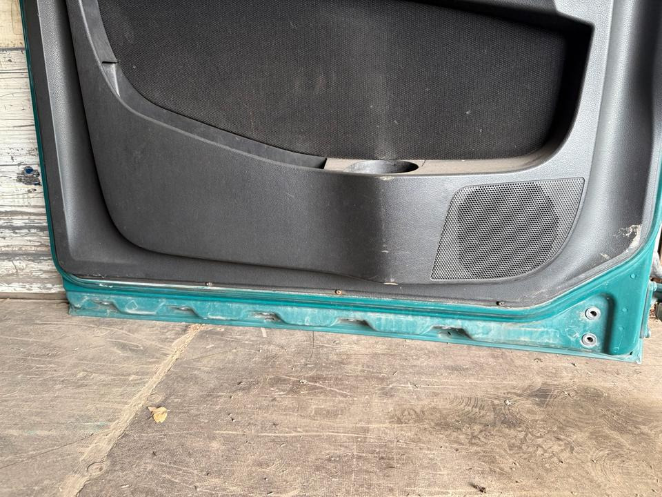 MAN TGX Fahrertür Grün mit Spiegel Innenverkleidung LN 83 - Puerta y piezas para Camión: foto 5 MAN TGX Fahrertür Grün mit Spiegel Innenverkleidung LN 83 - Puerta y piezas para Camión: foto 5