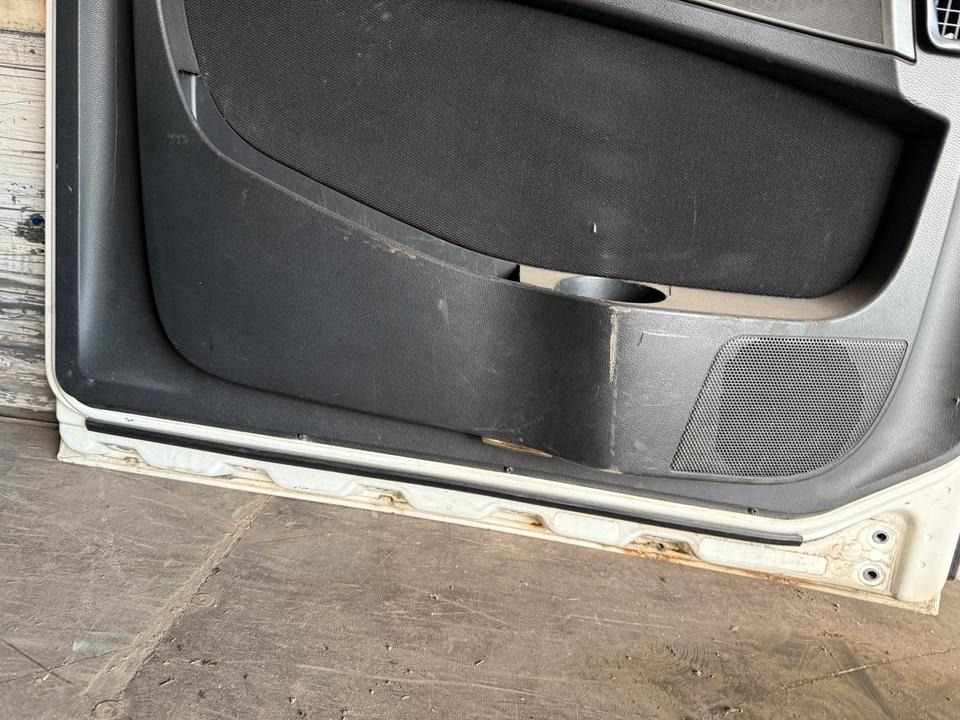MAN TGX Fahrertür Weiß mit Spiegel Innenverkleidung LN 84 - Puerta y piezas para Camión: foto 5 MAN TGX Fahrertür Weiß mit Spiegel Innenverkleidung LN 84 - Puerta y piezas para Camión: foto 5