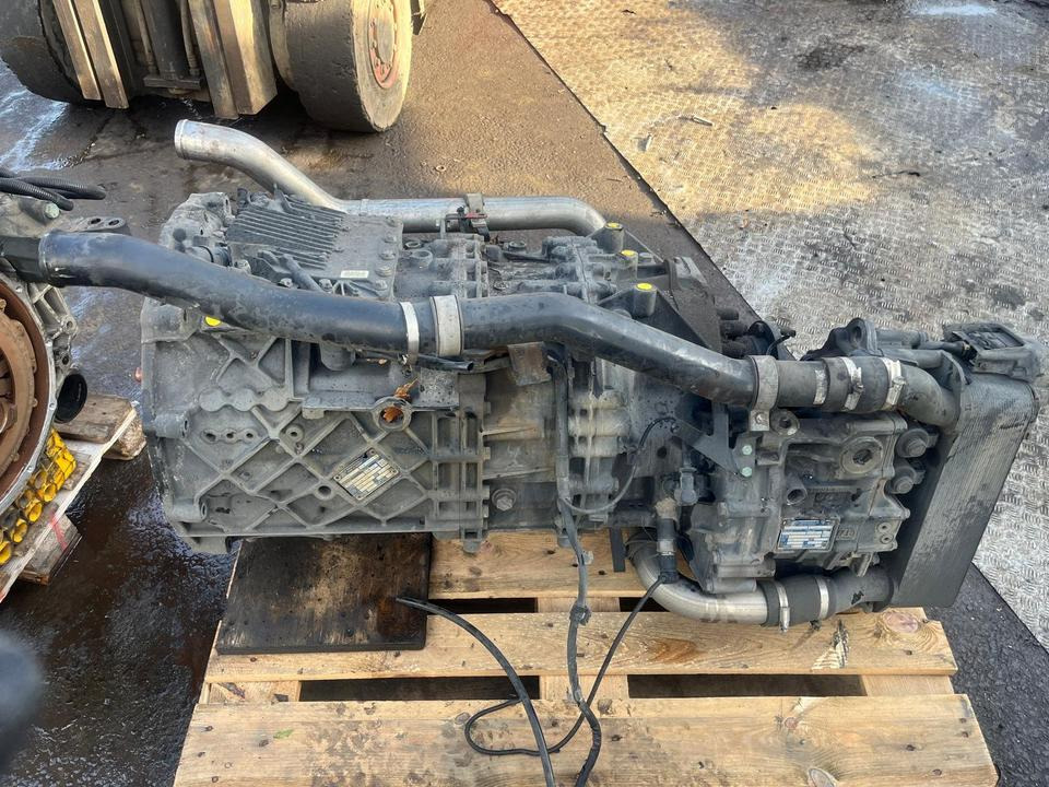 MAN TGX Getriebe ZF 12 AS 2331 TD mit Intarder 3 - Caja de cambios para Camión: foto 4 MAN TGX Getriebe ZF 12 AS 2331 TD mit Intarder 3 - Caja de cambios para Camión: foto 4