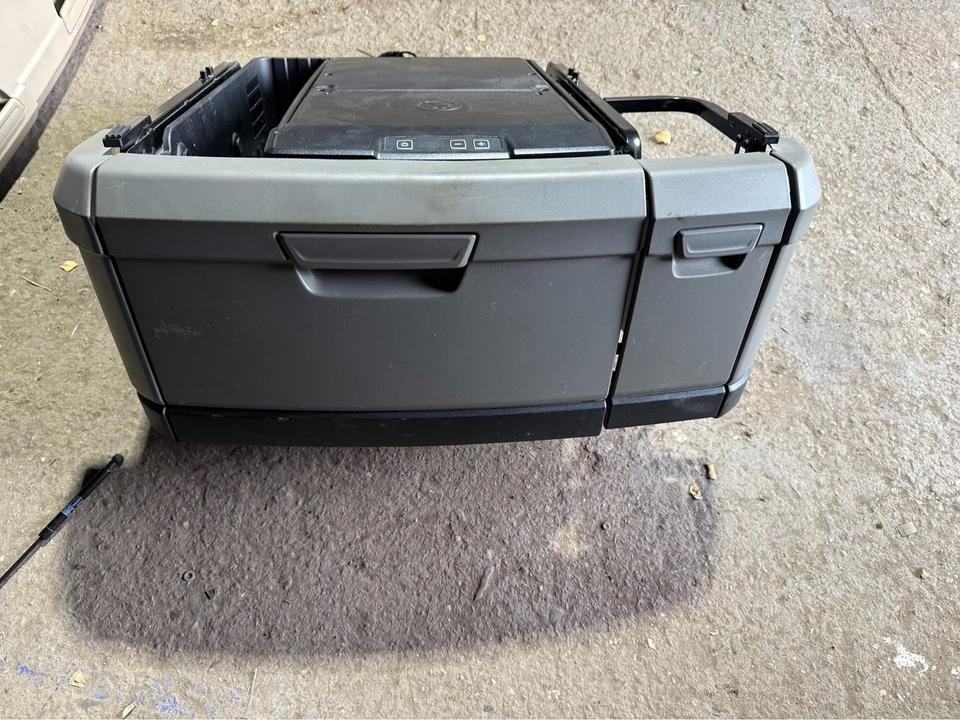 MAN TGX Kühlbox / Kühlschrank 81..63910-6171 - Cabina e interior para Camión: foto 1 MAN TGX Kühlbox / Kühlschrank 81..63910-6171 - Cabina e interior para Camión: foto 1