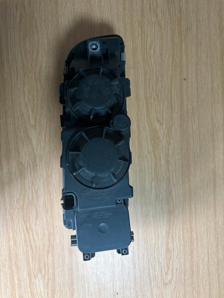MAN TGX/TGS  Nebelscheinwerfer Links 81.25101-6521 - Faro antiniebla para Camión: foto 3 MAN TGX/TGS  Nebelscheinwerfer Links 81.25101-6521 - Faro antiniebla para Camión: foto 3