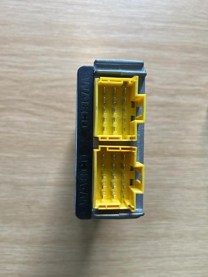 MAN WABCO ECAS 6x2 Steuergerät 81.25811-7011 - Unidad de control para Camión: foto 3 MAN WABCO ECAS 6x2 Steuergerät 81.25811-7011 - Unidad de control para Camión: foto 3