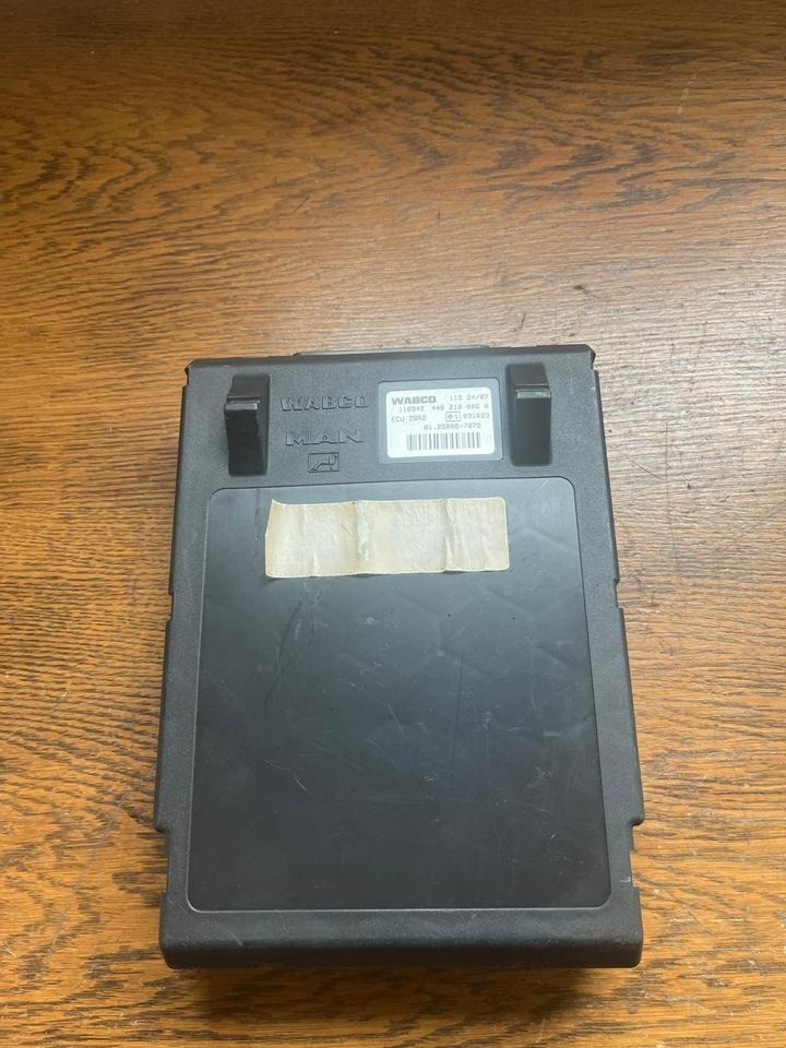 MAN WABCO Elektronik ECU ZBR 2 Steuergerät 81258067072 - Unidad de control: foto 2 MAN WABCO Elektronik ECU ZBR 2 Steuergerät 81258067072 - Unidad de control: foto 2