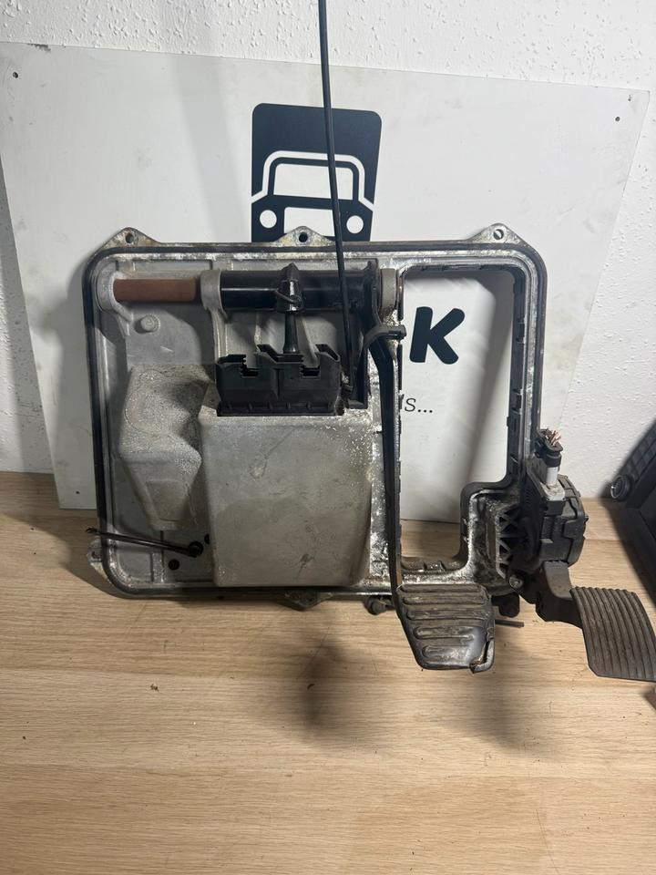 MAN WABCO Fußbremsventil 4800200020 - Piezas de freno para Camión: foto 4 MAN WABCO Fußbremsventil 4800200020 - Piezas de freno para Camión: foto 4