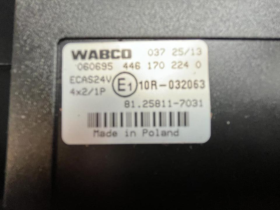 MAN WABCO Steuergerät ECAS 4*2 81.25811-7031 - Unidad de control para Camión: foto 2 MAN WABCO Steuergerät ECAS 4*2 81.25811-7031 - Unidad de control para Camión: foto 2