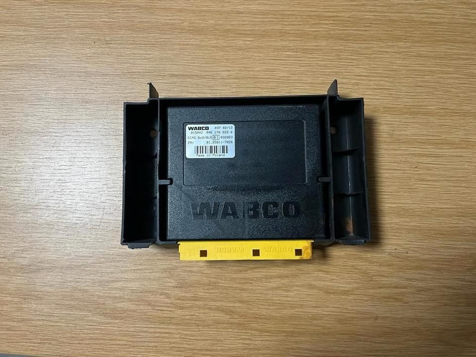 MAN WABCO Steuergerät ECAS 6x2 81.25811-7026 - Unidad de control para Camión: foto 1 MAN WABCO Steuergerät ECAS 6x2 81.25811-7026 - Unidad de control para Camión: foto 1