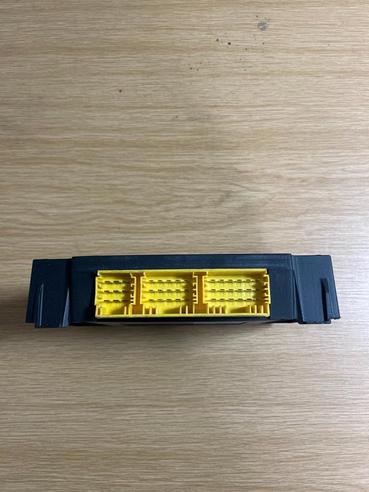MAN WABCO Steuergerät ECAS 6x2 81.25811-7028 - Unidad de control para Camión: foto 4 MAN WABCO Steuergerät ECAS 6x2 81.25811-7028 - Unidad de control para Camión: foto 4