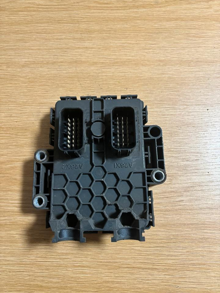 Mercedes Actros MP4 Elektronik CLCS Steuergerät A0034463117 - Unidad de control para Camión: foto 2 Mercedes Actros MP4 Elektronik CLCS Steuergerät A0034463117 - Unidad de control para Camión: foto 2