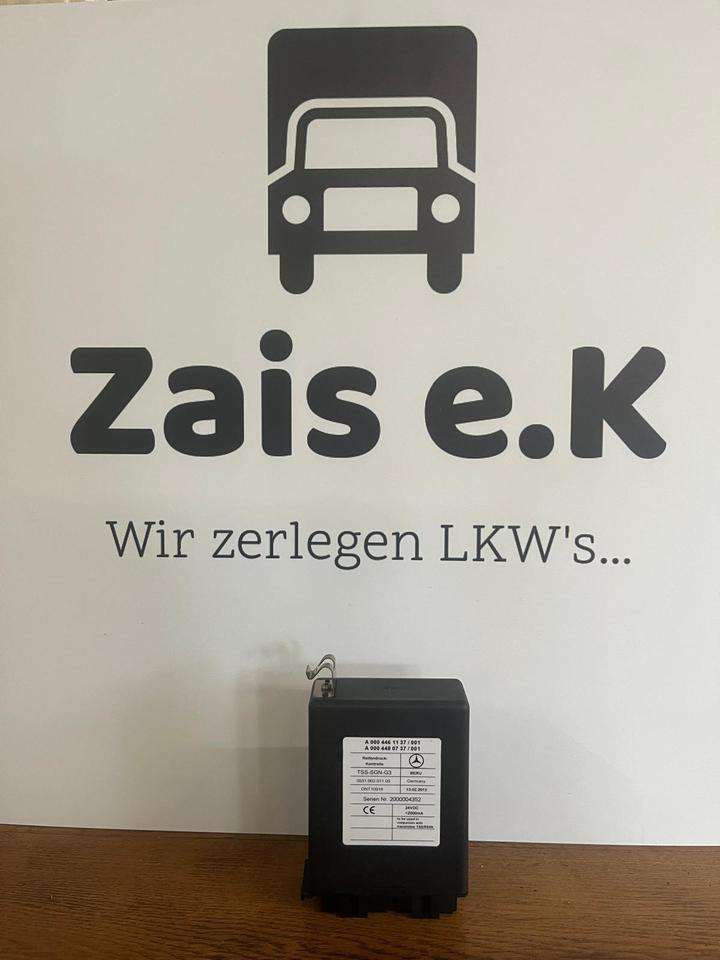 Mercedes Actros MP4 Reifendruck-Kontrolle Steuergerät A0004461137 - Unidad de control para Camión: foto 1 Mercedes Actros MP4 Reifendruck-Kontrolle Steuergerät A0004461137 - Unidad de control para Camión: foto 1