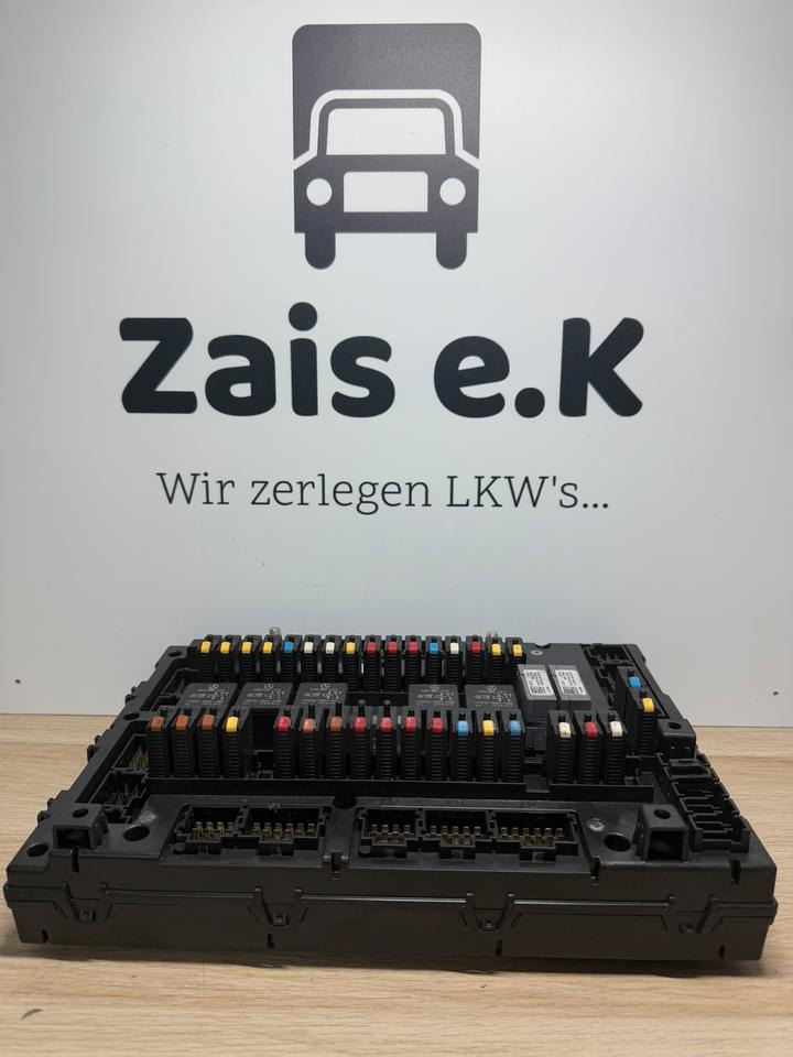 Mercedes Actros MP4 Sicherungskasten A0014462458 - Fusible: foto 1 Mercedes Actros MP4 Sicherungskasten A0014462458 - Fusible: foto 1
