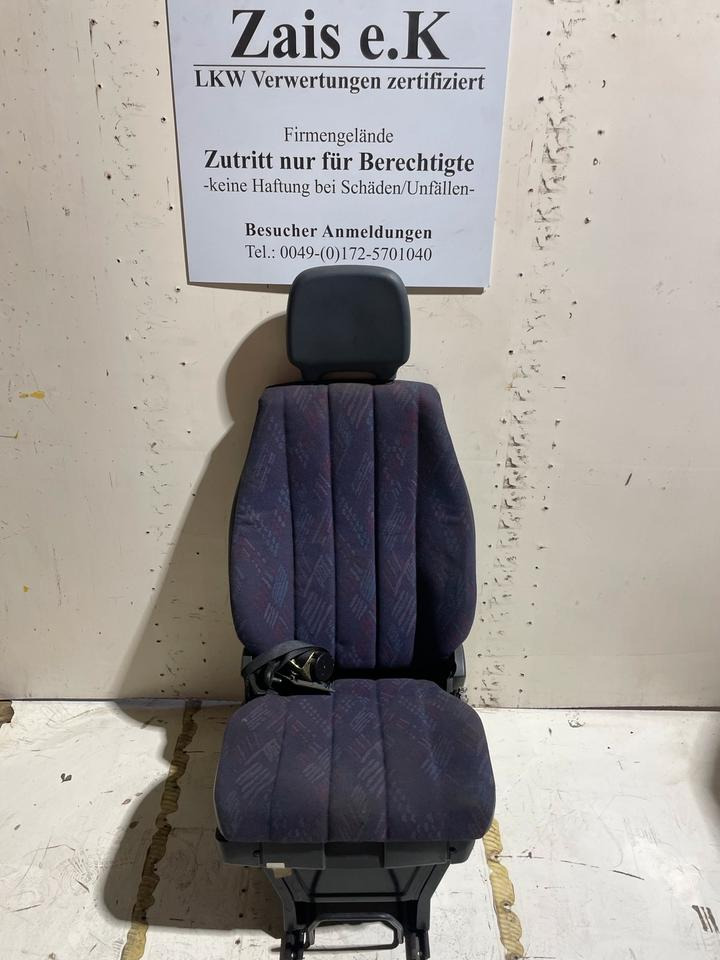 Mercedes Atego 1 Beifahrersitz - Asiento para Camión: foto 1 Mercedes Atego 1 Beifahrersitz - Asiento para Camión: foto 1