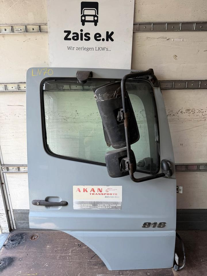 Mercedes Atego 2 Beifahrertür Grau Spiegel Innenverkleidung LN 70 - Puerta y piezas para Camión: foto 1 Mercedes Atego 2 Beifahrertür Grau Spiegel Innenverkleidung LN 70 - Puerta y piezas para Camión: foto 1