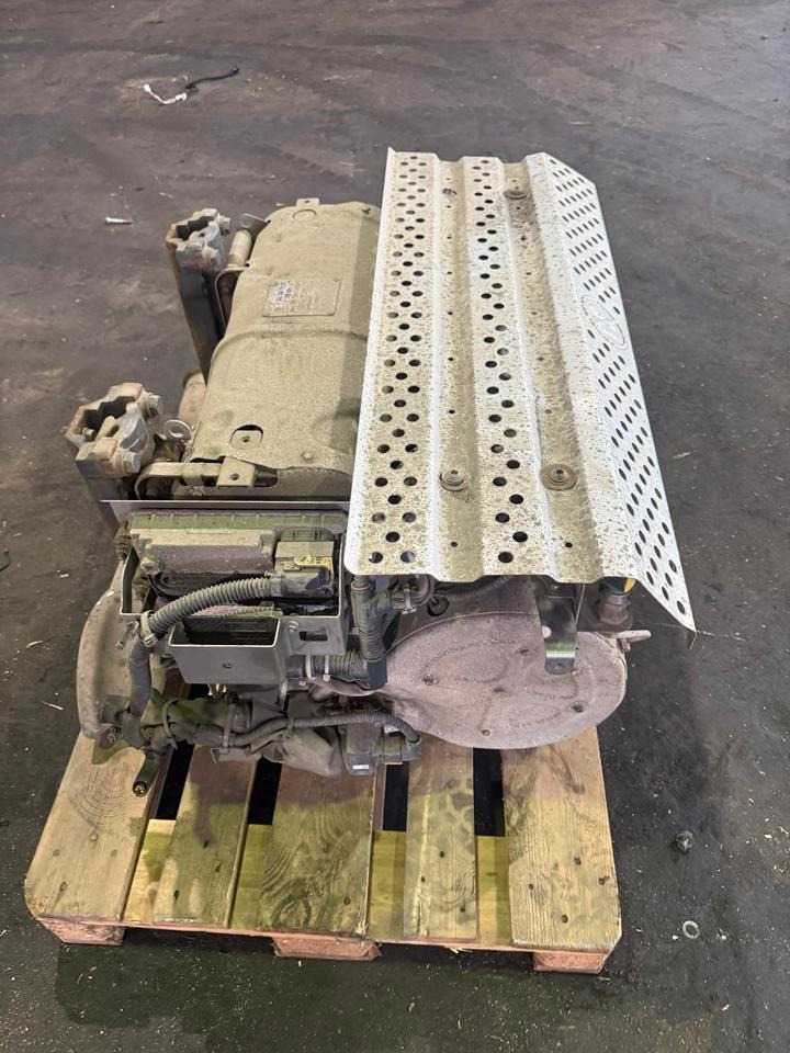 Mercedes Atego 4 EU6 Auspuff Katalysator A0044902812 - Convertidor catalítico para Camión: foto 4 Mercedes Atego 4 EU6 Auspuff Katalysator A0044902812 - Convertidor catalítico para Camión: foto 4