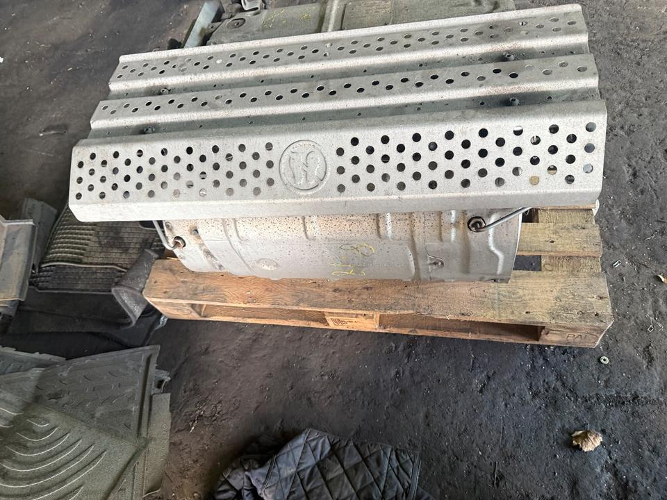 Mercedes Atego 4 EU6 Auspuff Katalysator A0074909712 - Convertidor catalítico para Camión: foto 2 Mercedes Atego 4 EU6 Auspuff Katalysator A0074909712 - Convertidor catalítico para Camión: foto 2